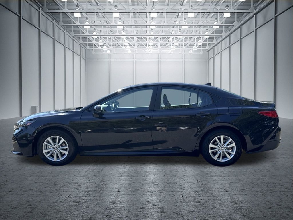 Used 2025 Toyota Camry LE FWD image 4