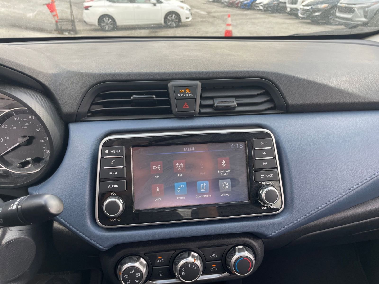 Used 2025 Nissan Versa SV FWD image 17