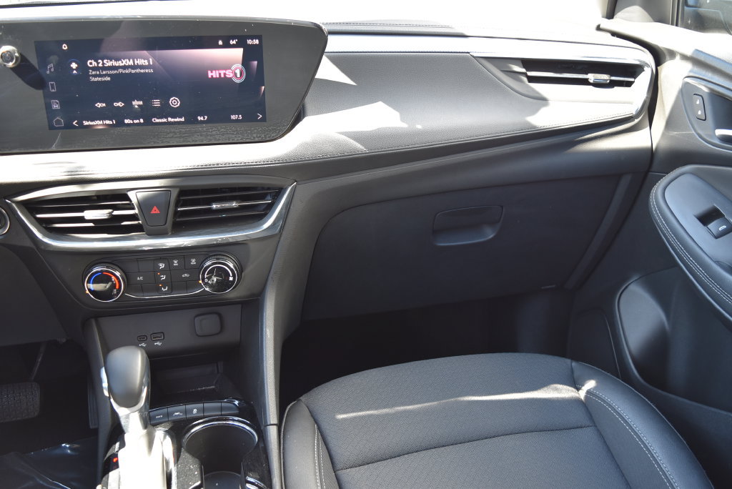 Used 2025 Buick Encore GX Preferred AWD/4WD image 13