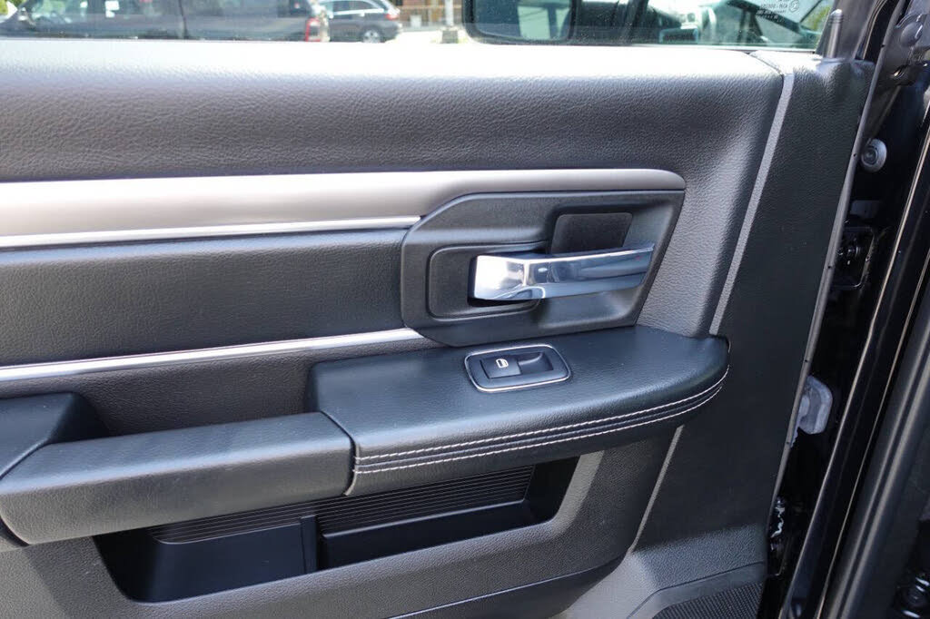 Used 2023 RAM 1500 Warlock AWD/4WD image 25