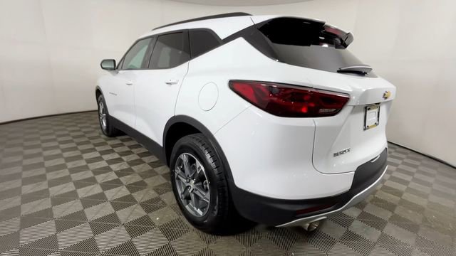 Used 2023 Chevrolet Blazer LT w/ Convenience Package FWD image 6