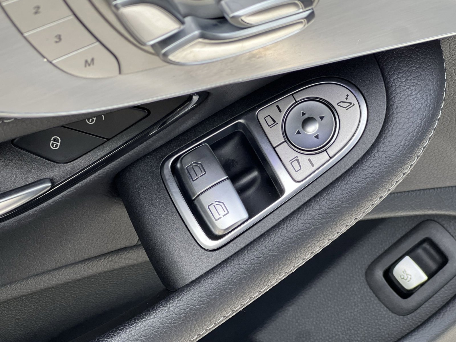 Certified 2023 Mercedes-Benz C 300 4MATIC Coupe image 20
