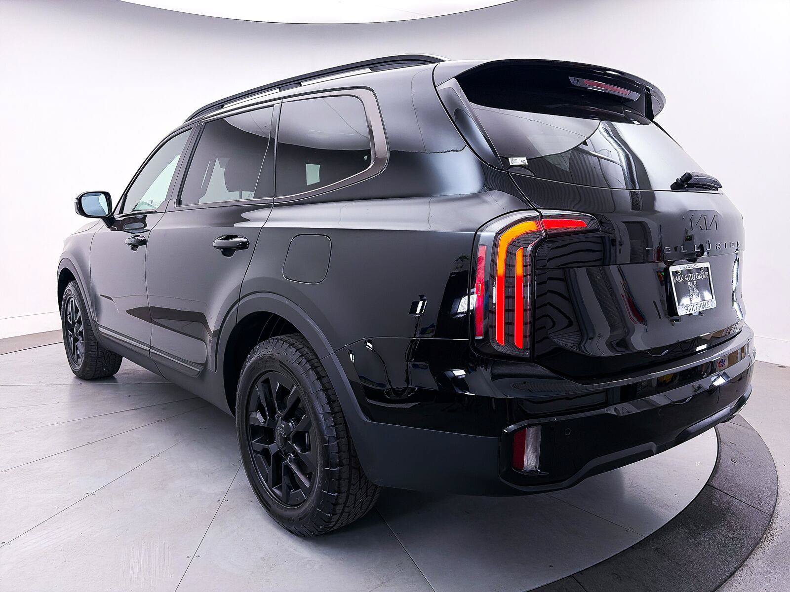 Certified 2025 Kia Telluride SX Prestige X-Line AWD/4WD image 17