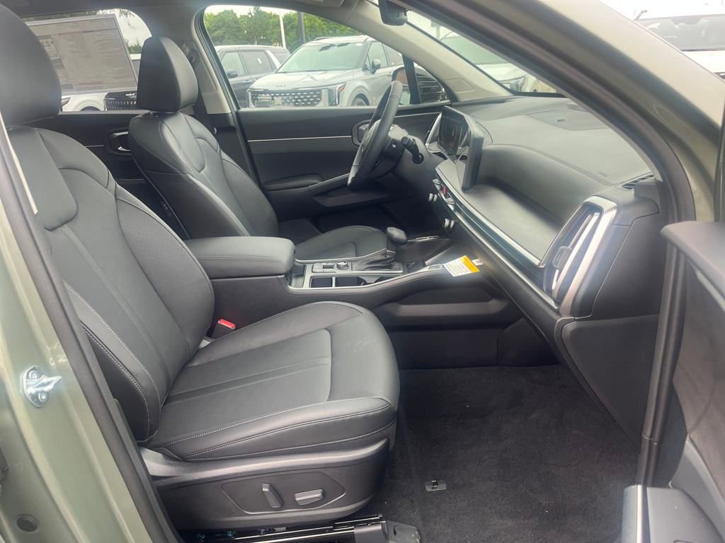 New 2025 Kia Sorento X-Line EX image 18