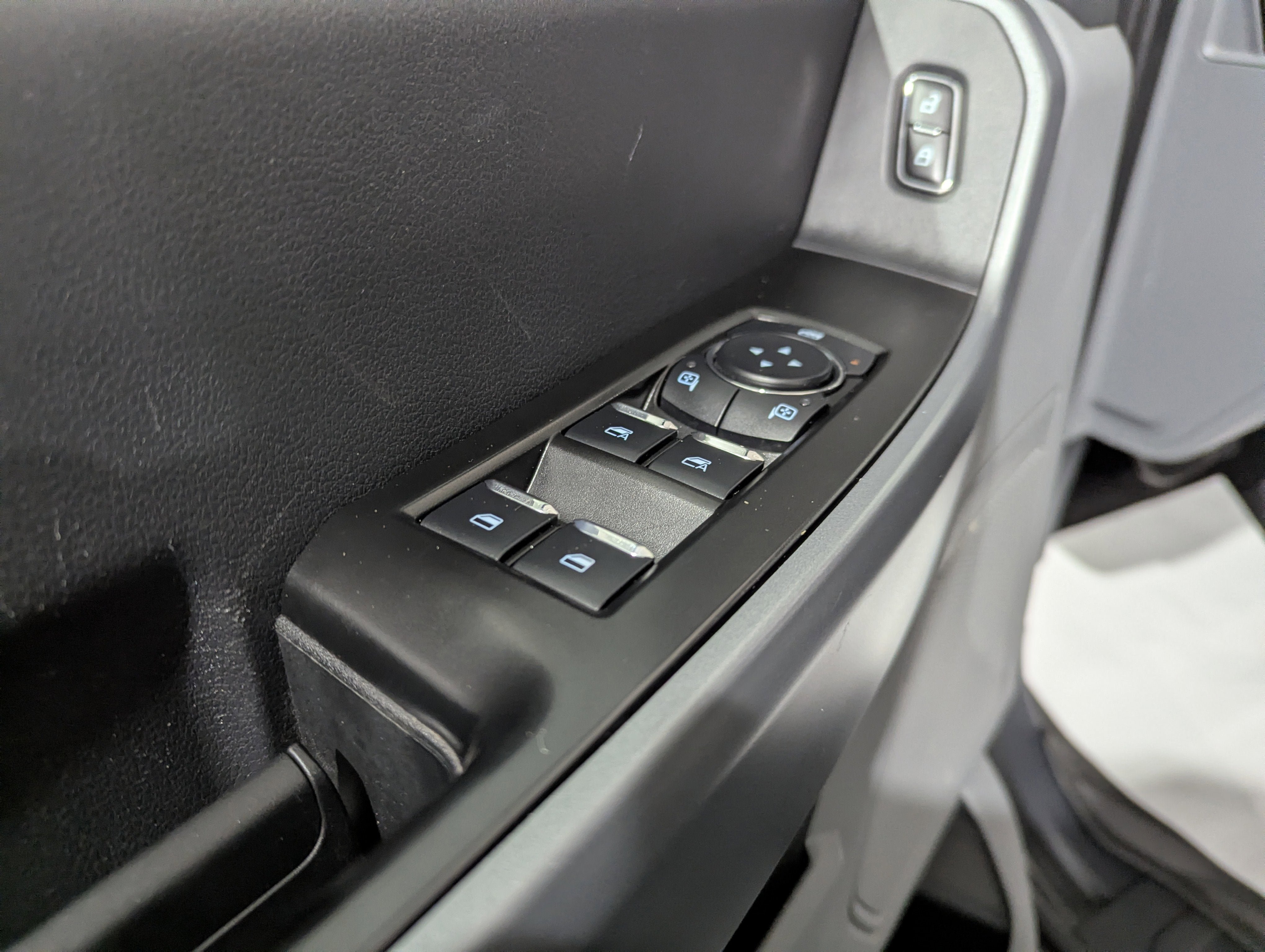 Used 2024 Ford F350 XLT AWD/4WD image 18
