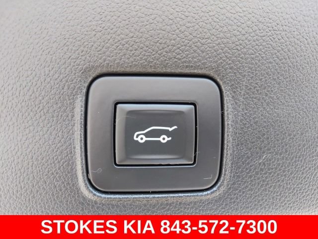 Used 2023 Chevrolet TrailBlazer RS w/ Sun and Liftgate Package AWD/4WD image 29