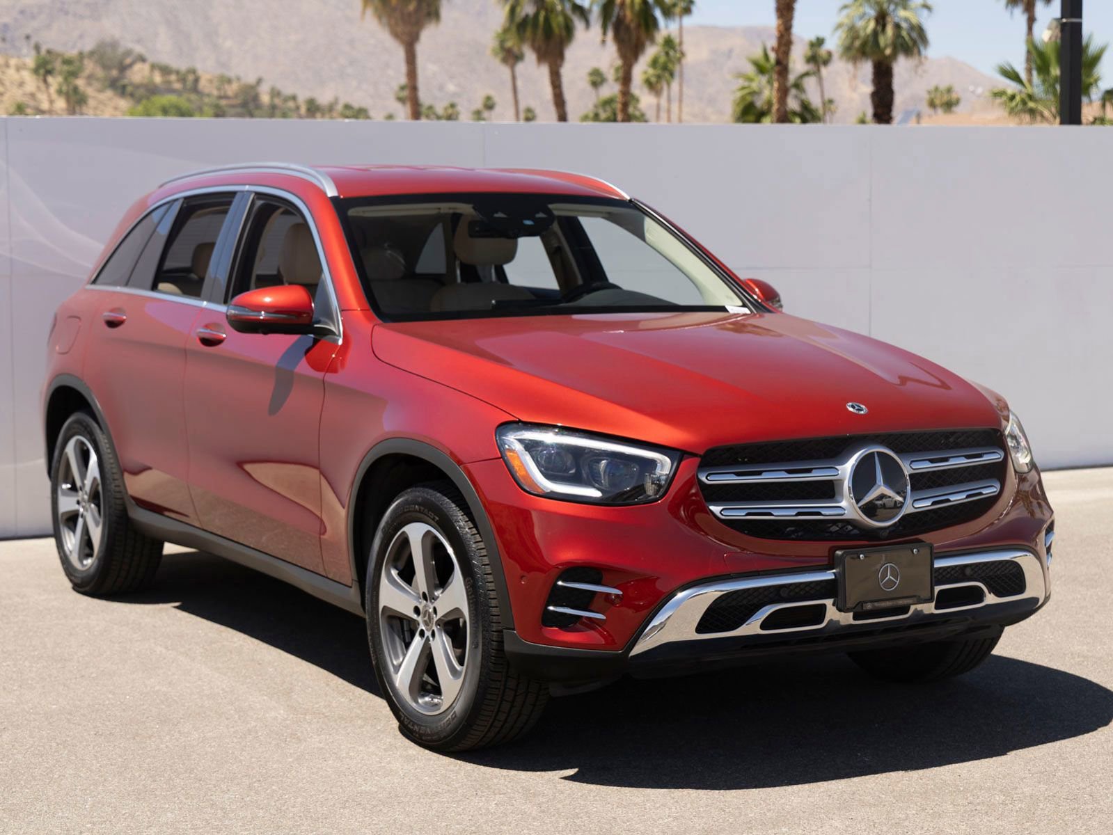 Used 2021 Mercedes-Benz GLC 300 image 2