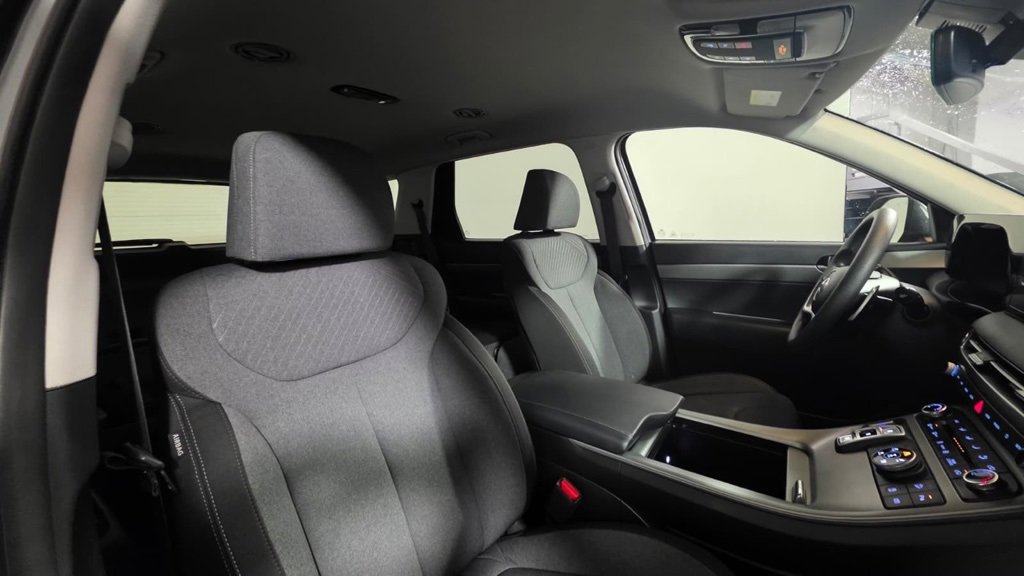 Used 2023 Hyundai Palisade SE image 11