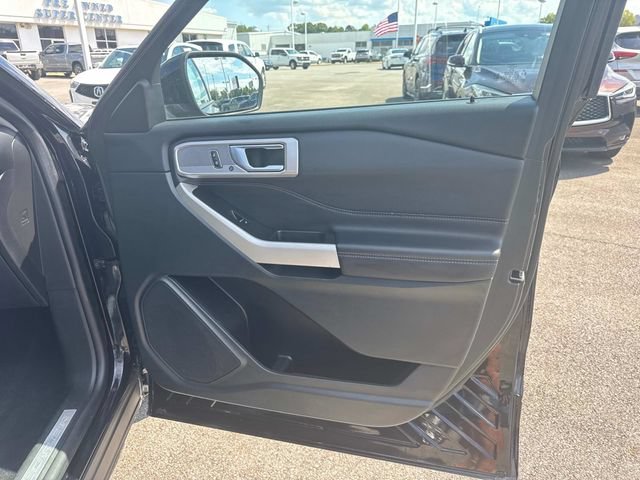 Used 2024 Ford Explorer Limited RWD image 11
