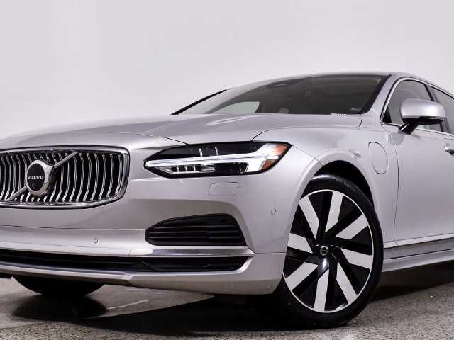 Used 2025 Volvo S90 T8 Ultra AWD/4WD image 6