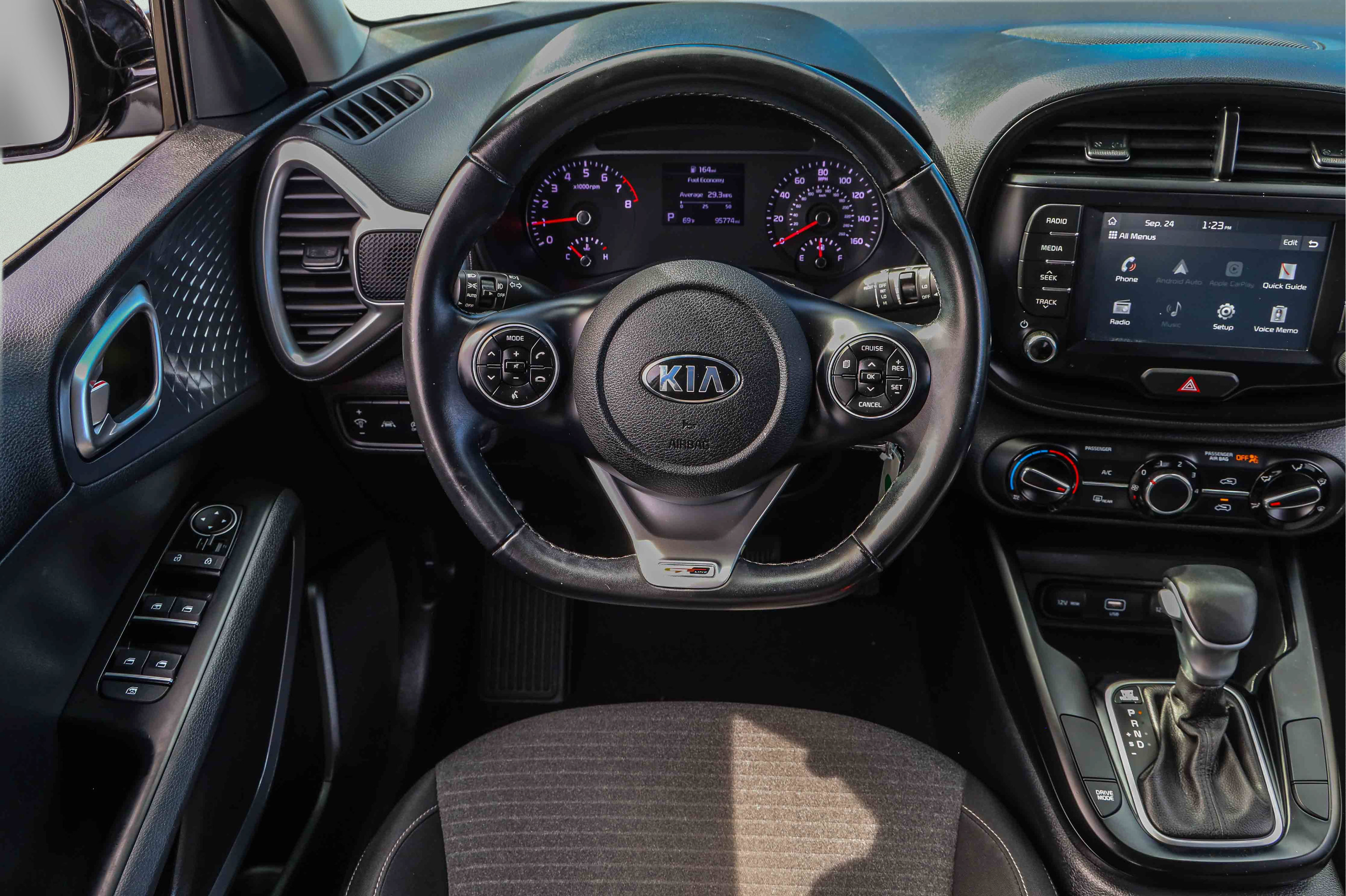 Used 2020 Kia Soul GT-Line FWD image 16