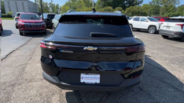 New 2026 Chevrolet Equinox EV LT FWD image 9