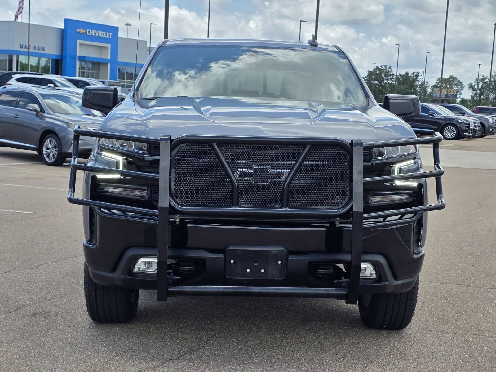Used 2022 Chevrolet Silverado 1500 LT Trail Boss w/ Convenience Package II AWD/4WD image 2