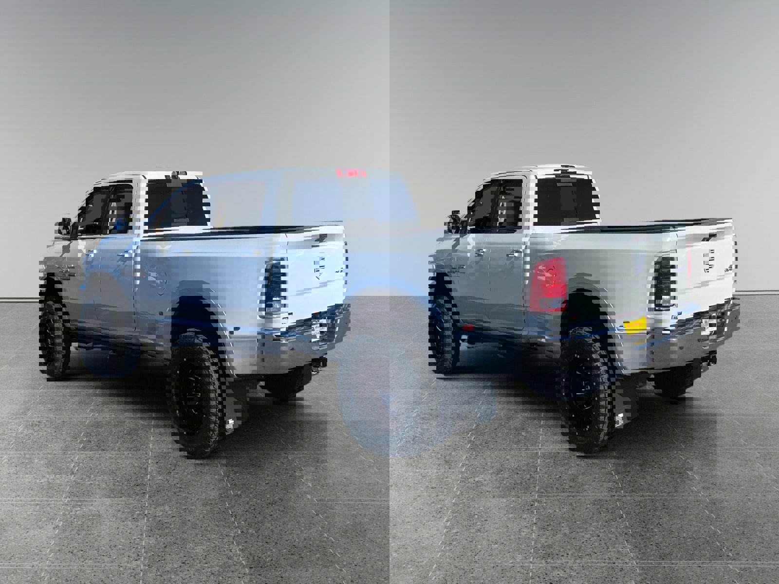 Used 2013 RAM 3500 Laramie w/ Convenience Group image 3