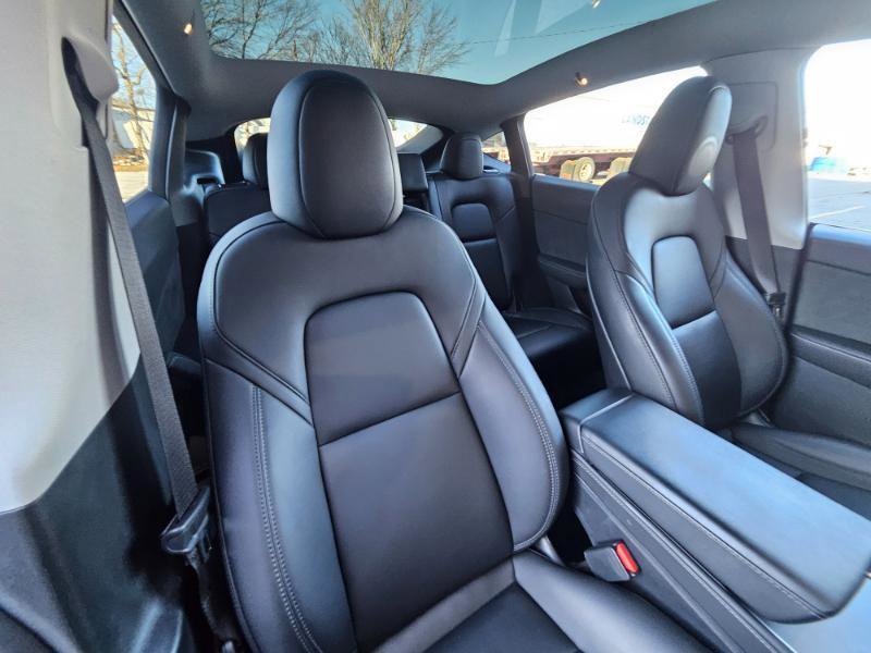 Used 2024 Tesla Model Y Long Range RWD image 55