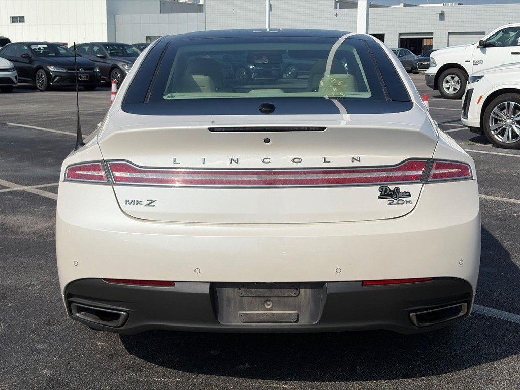 Used 2014 Lincoln MKZ Hybrid FWD image 3