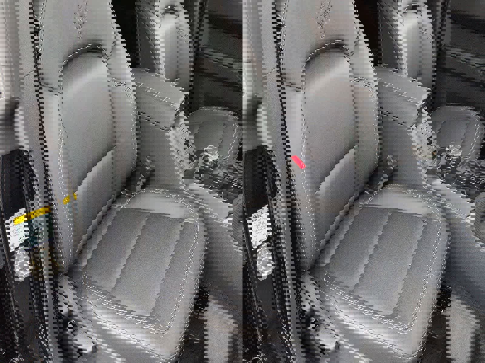 New 2025 Ford Bronco Badlands image 24