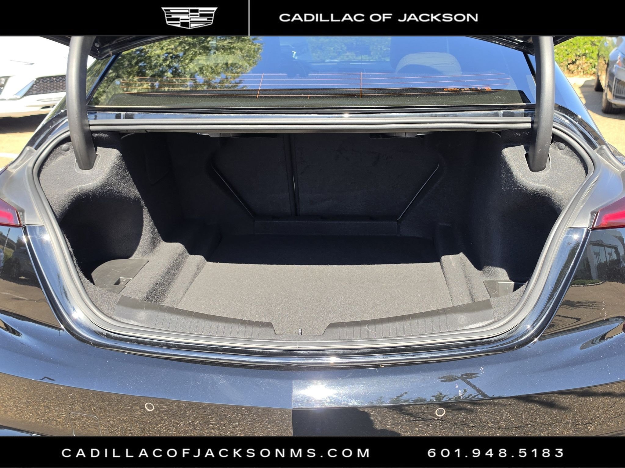 Used 2023 Cadillac CT5 Luxury w/ Sun And Sound Package RWD image 28