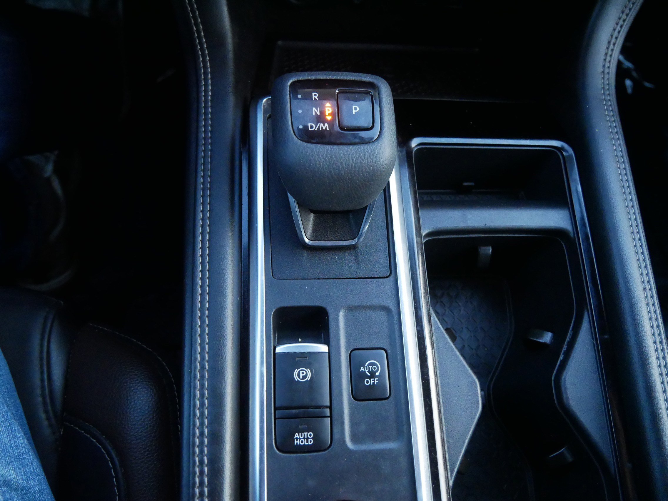 Used 2023 Nissan Pathfinder Platinum image 24