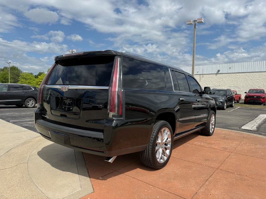 Used 2018 Cadillac Escalade ESV Premium Luxury AWD/4WD image 6