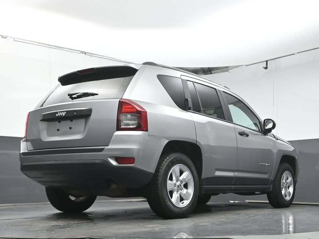 Used 2016 Jeep Compass Sport FWD image 34