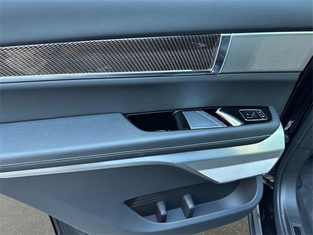 New 2026 Cadillac Vistiq Luxury w/ LPO, Floor Liner Package image 11