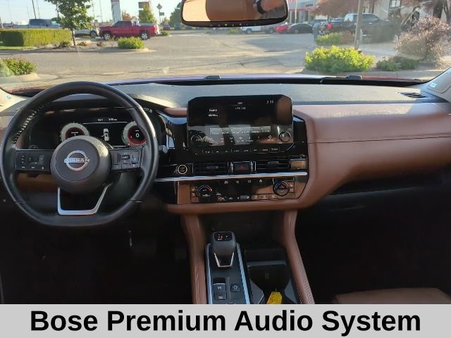 Used 2022 Nissan Pathfinder Platinum w/ Cargo Package image 4