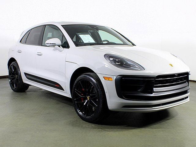 Certified 2022 Porsche Macan GTS image 11