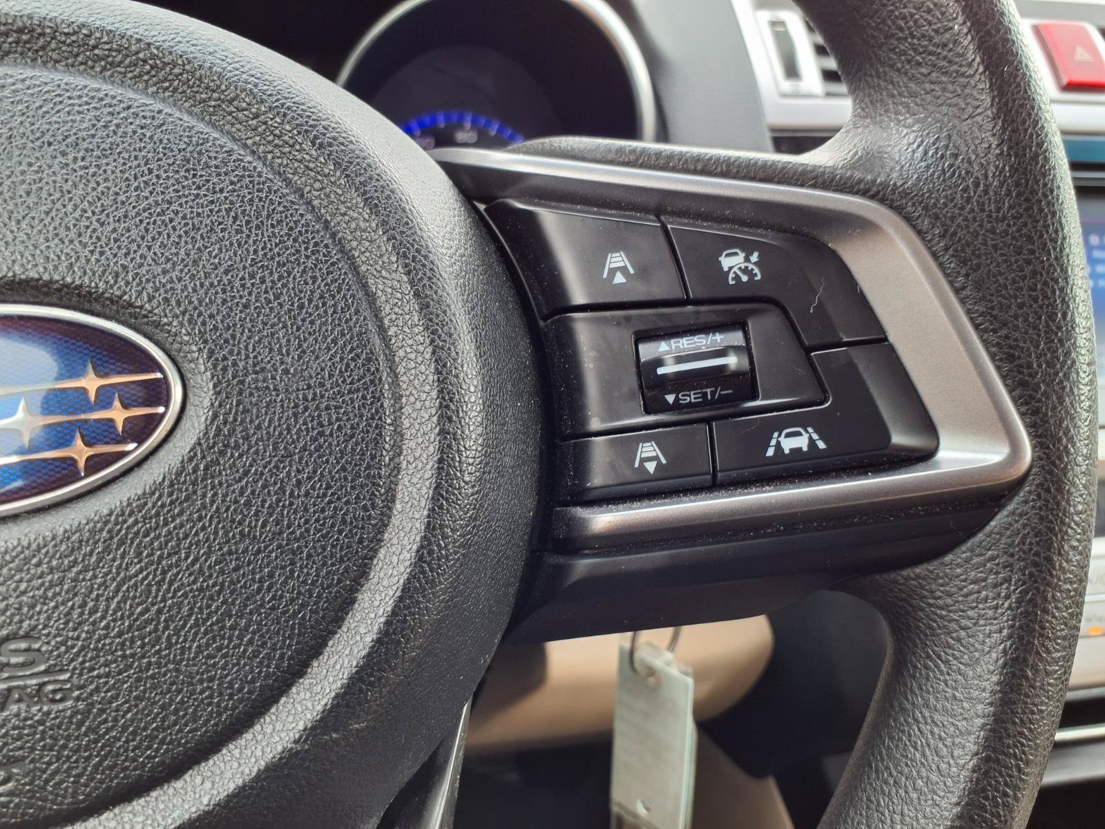 Used 2019 Subaru Outback 2.5i AWD/4WD image 16