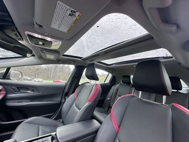 Used 2023 Toyota Prius Prime FWD image 13