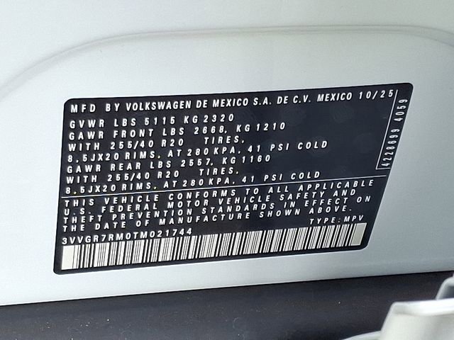 New 2026 Volkswagen Tiguan SE R-Line image 11