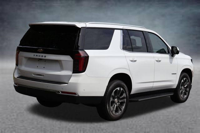 Used 2025 Chevrolet Tahoe LS AWD/4WD image 3