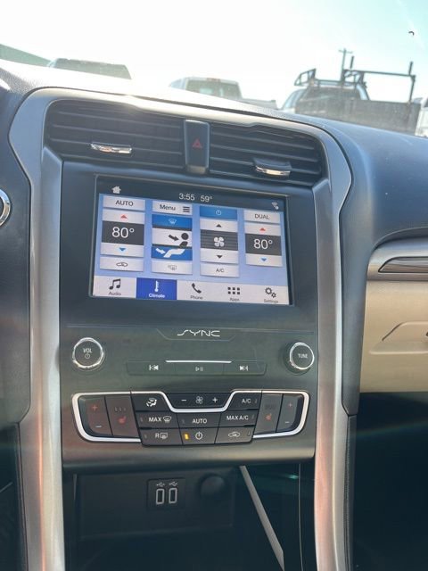 Used 2019 Ford Fusion SEL FWD image 47