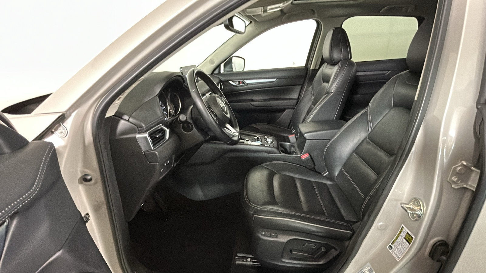 Used 2025 MAZDA CX-5 AWD 2.5 S w/ Preferred Package image 13