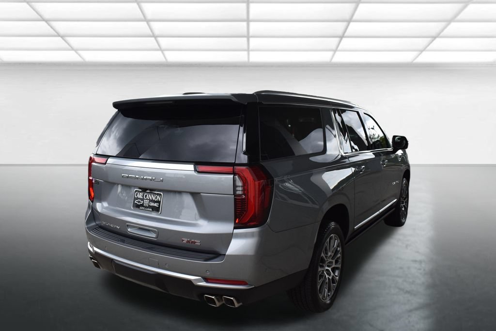 Used 2026 GMC Yukon XL Denali w/ Sun & Power Step Package AWD/4WD image 8