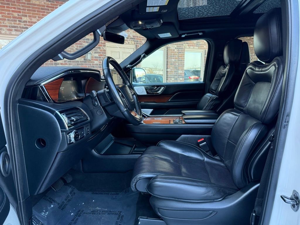 Used 2019 Lincoln Navigator Reserve w/ Cargo Package image 11