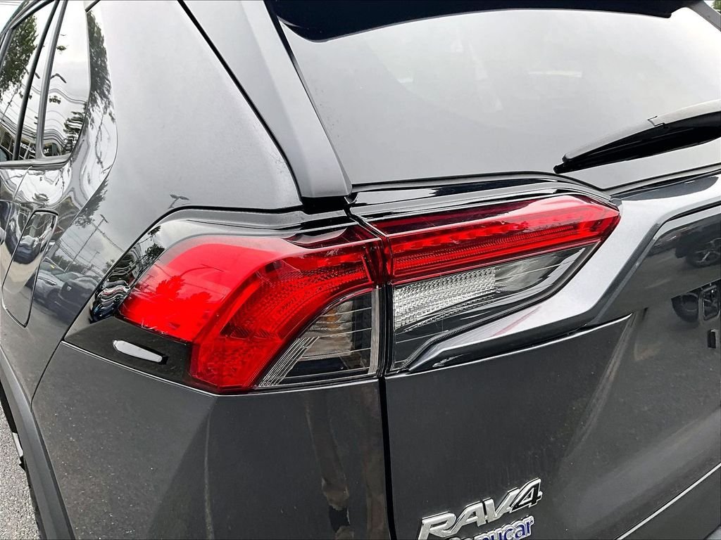 Used 2025 Toyota RAV4 XLE AWD/4WD image 34