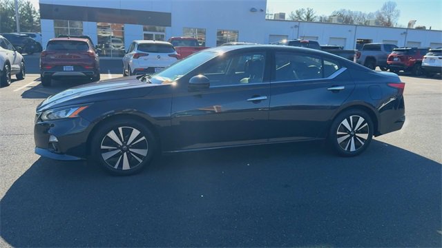 Used 2019 Nissan Altima 2.5 SV image 5