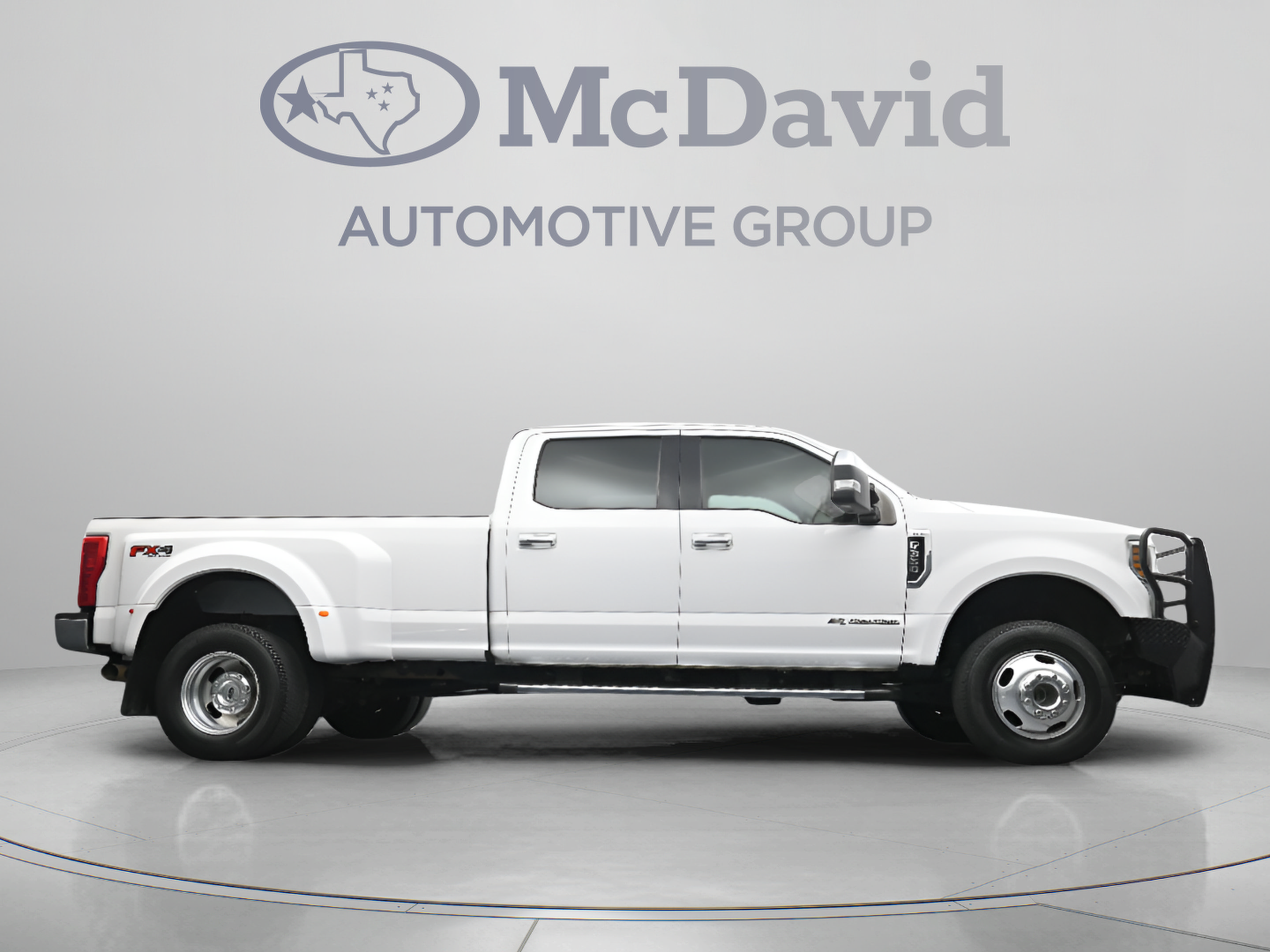 Used 2019 Ford F350 XLT w/ XLT Premium Package AWD/4WD image 31