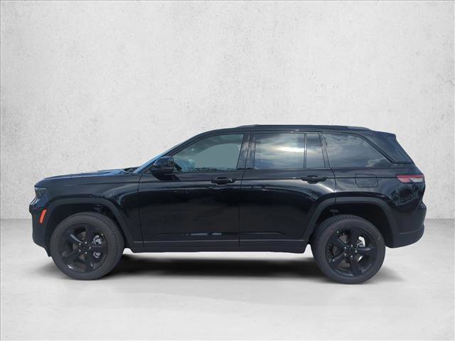 New 2025 Jeep Grand Cherokee Altitude video 4