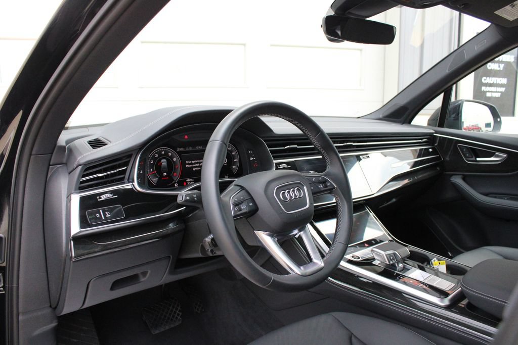 Used 2026 Audi Q7 3.0T Premium Plus w/ Premium Plus Package AWD/4WD image 2