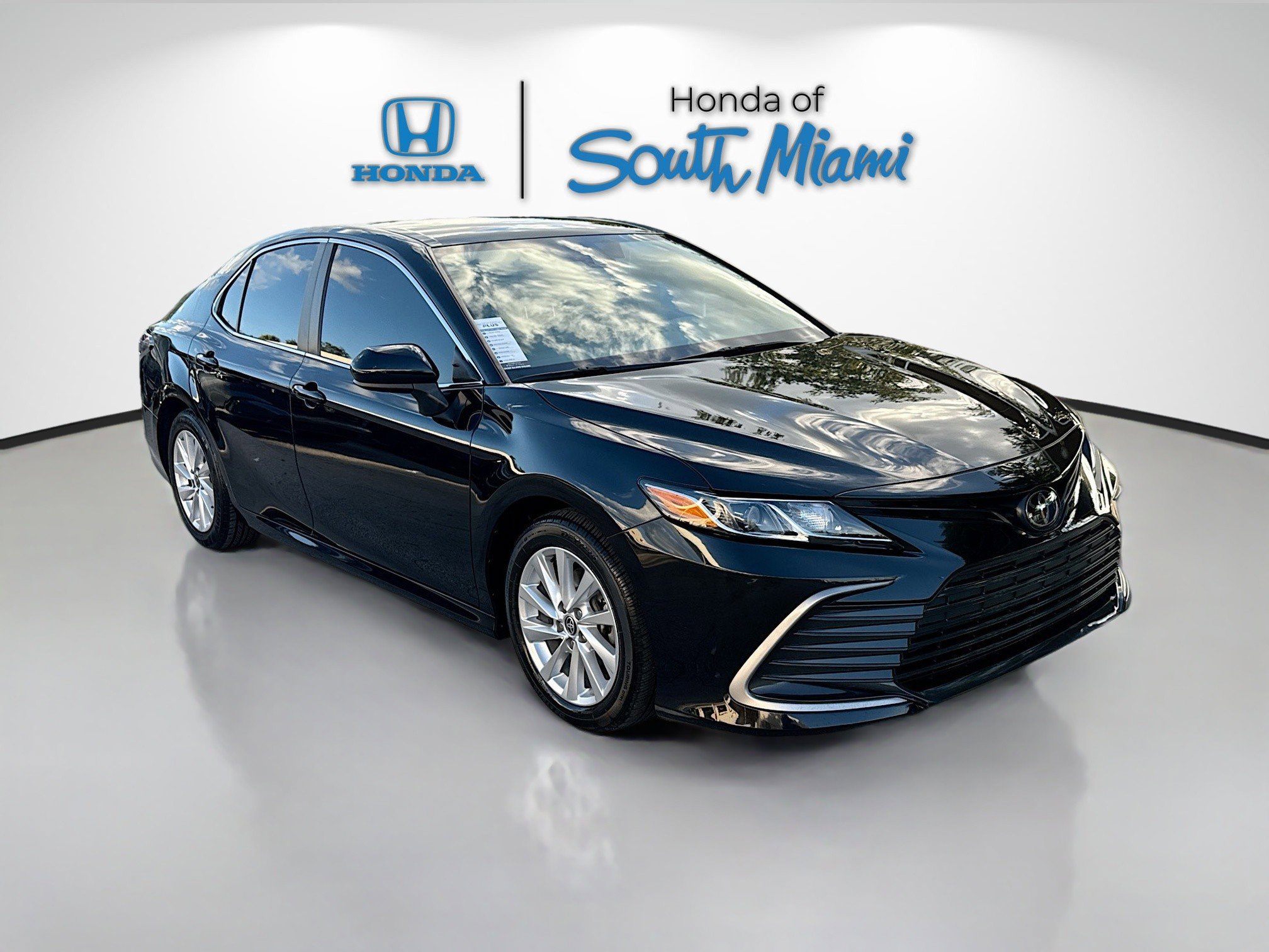Used 2023 Toyota Camry LE