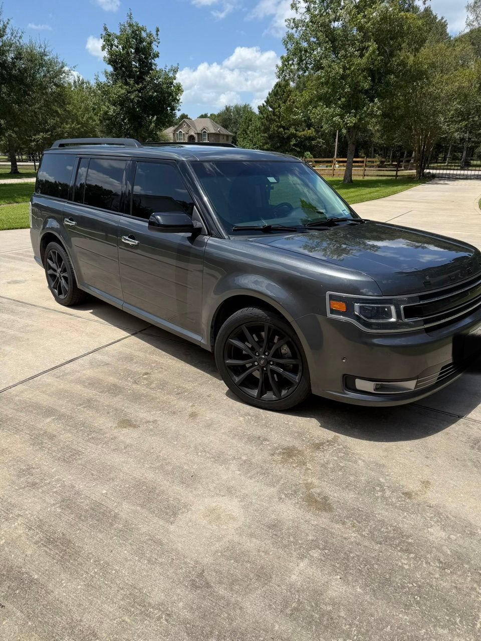 Used 2016 Ford Flex Limited w/ Equipment Group 301A FWD image 2