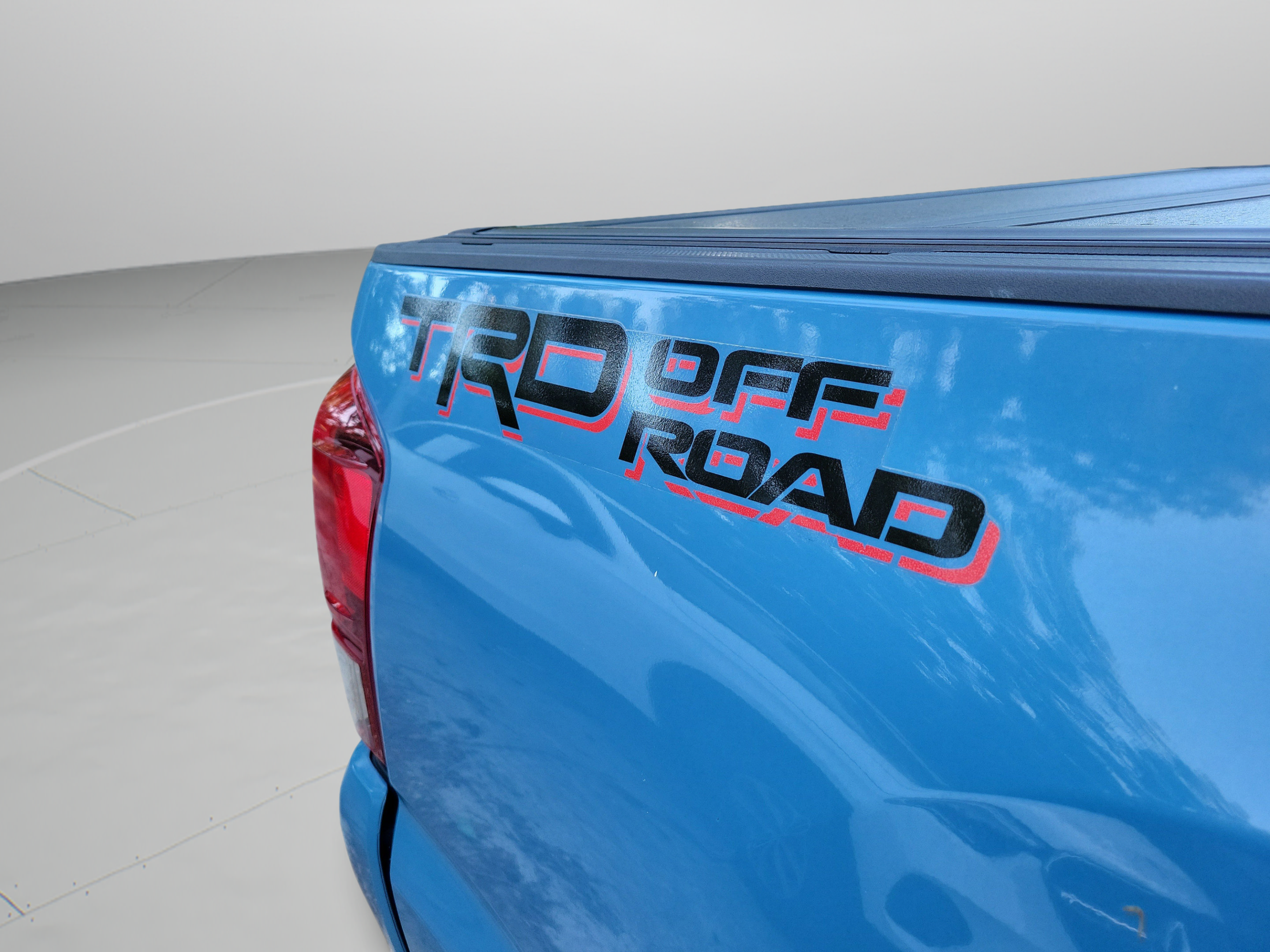 Used 2019 Toyota Tacoma TRD Off-Road w/ Technology Package RWD image 30
