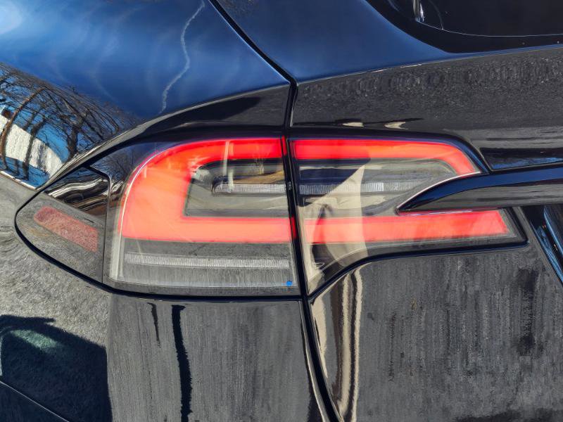 Used 2023 Tesla Model X image 20