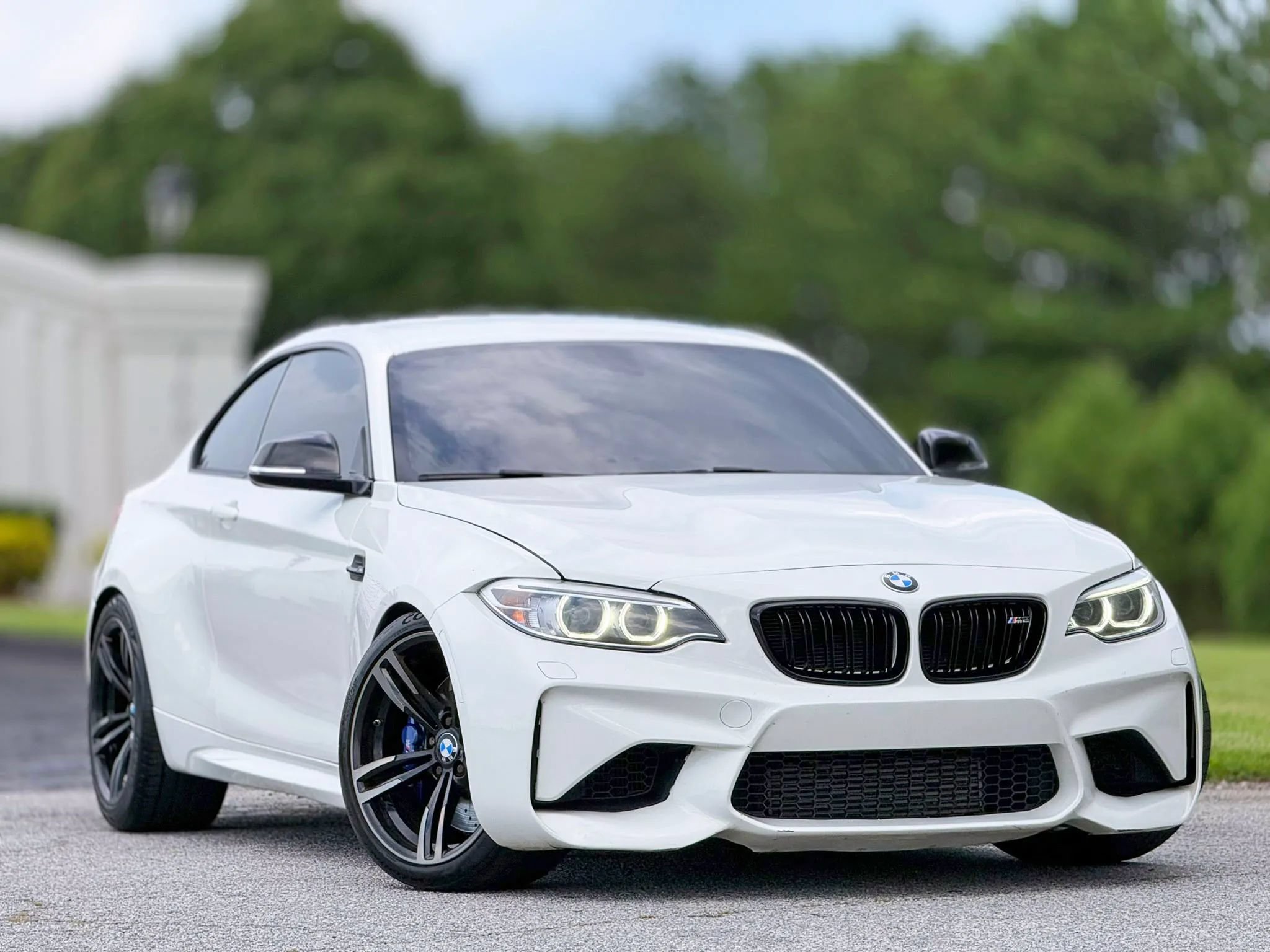 Used 2017 BMW M2 RWD image 4