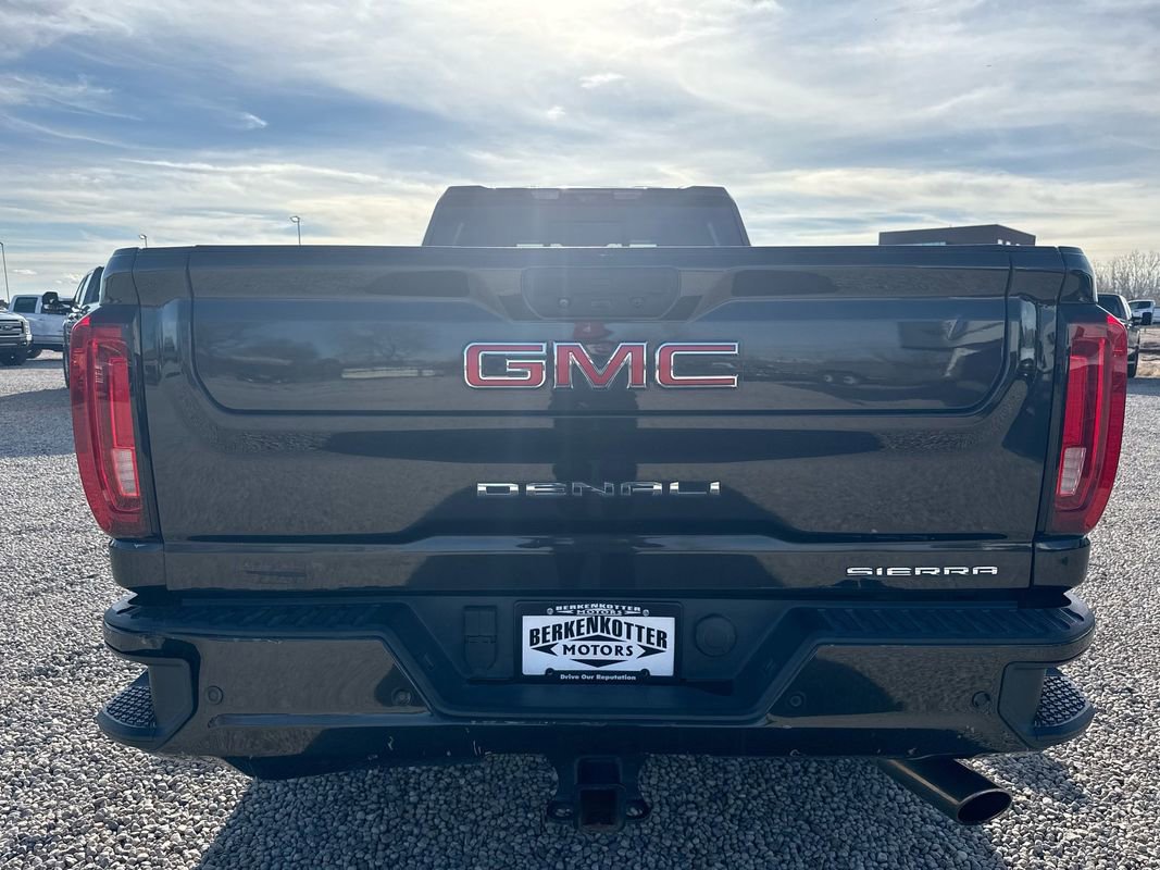 Used 2021 GMC Sierra 3500 Denali w/ Denali Ultimate Package image 9