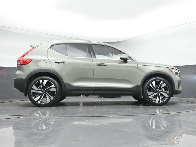 Used 2025 Volvo XC40 B5 Ultra w/ Climate Package AWD/4WD image 43