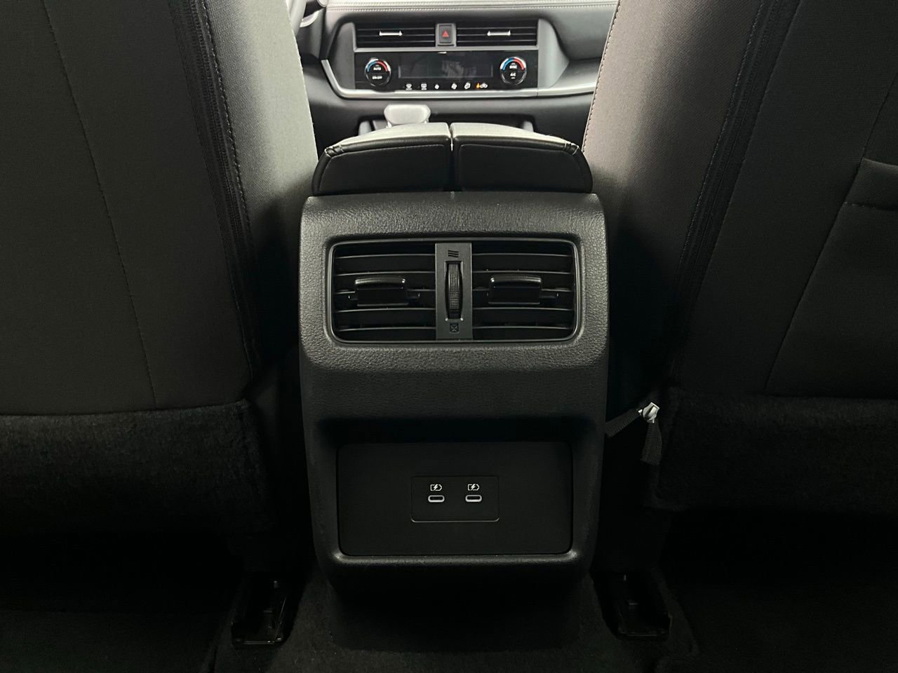 Used 2025 Nissan Rogue SV image 13