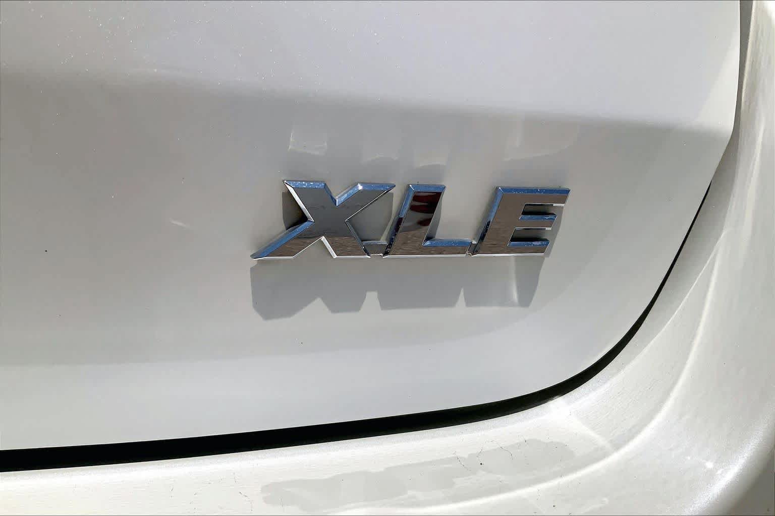 Used 2019 Toyota Highlander XLE FWD image 9